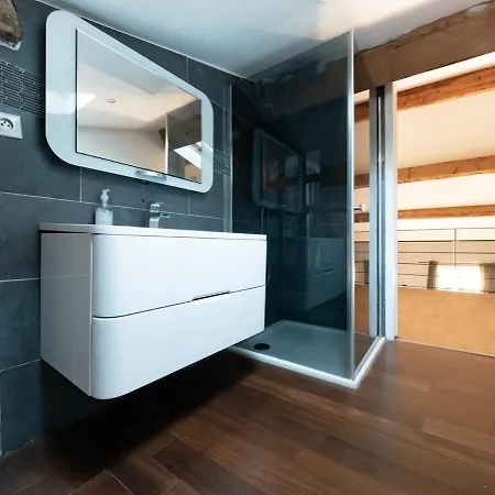 Loft - Climatisation, Parking, Equipe