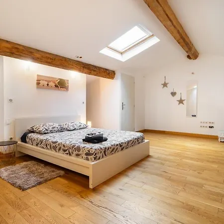 Loft - Climatisation, Parking, équipé Appartement