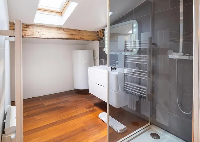 Loft - Climatisation, Parking, Equipe